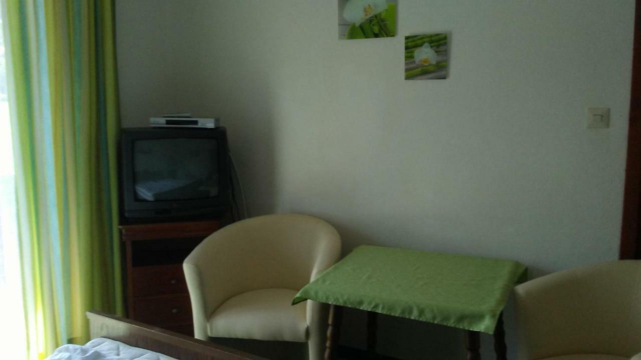 Gaestehaus Jank Presseggersee Luaran gambar